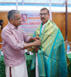 Shri. T. D. Gopalakrishnan receives Prakashadeepam Award
